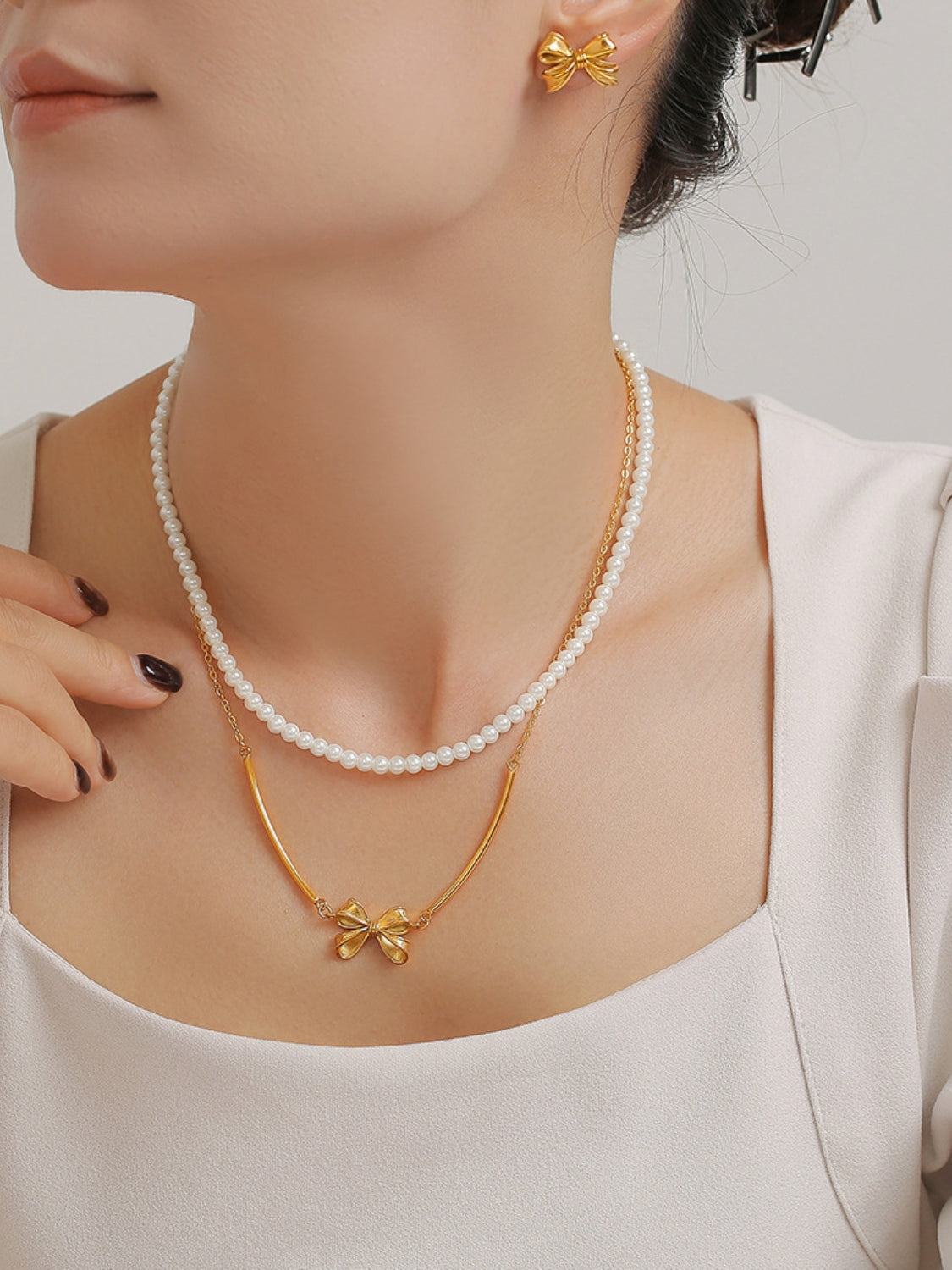 3 Piece Pearl Necklace, Bow Necklace and Stud Earrings Jewelry Set SETEPENRA .