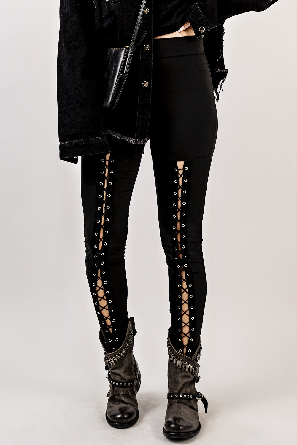 Grommet Lace Up Leggings SETEPENRA .