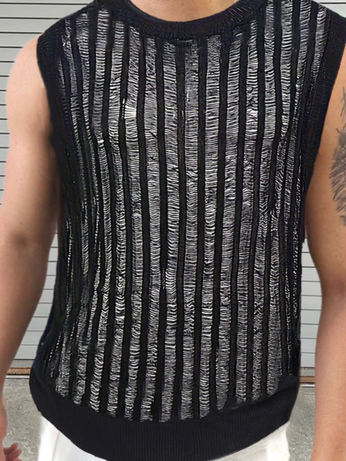 Men's Round Neck Hollow Out Sleeveless Top SETEPENRA .