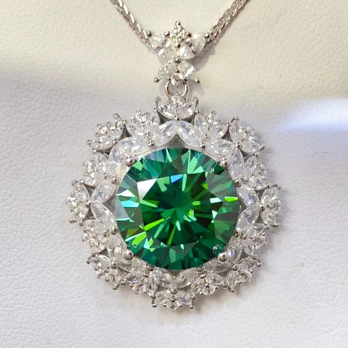 10 Carat Moissanite 925 Sterling Silver Pendant Necklace SETEPENRA .