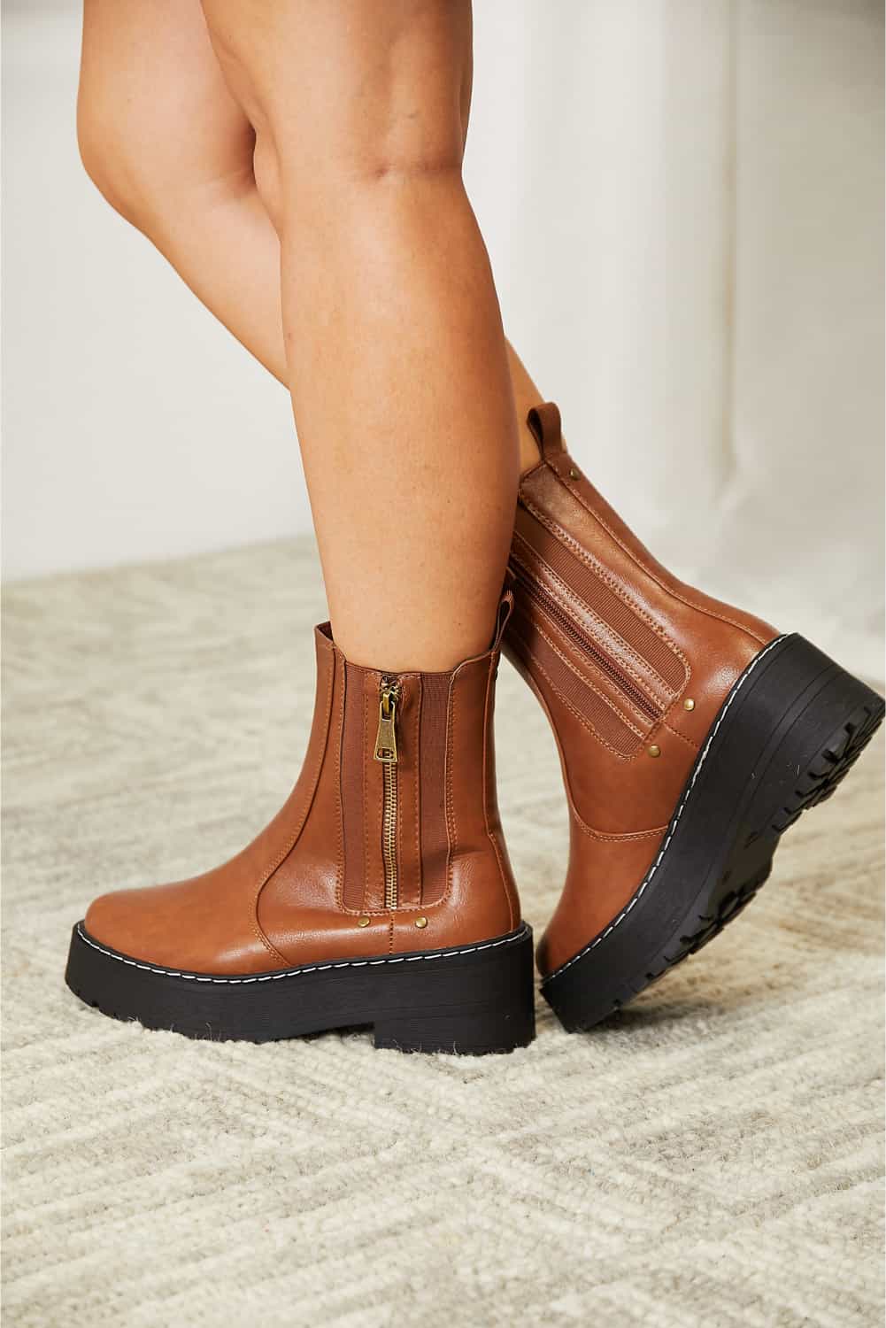 Rebel Sole Side Zip Platform Boots (Brown) SETEPENRA .