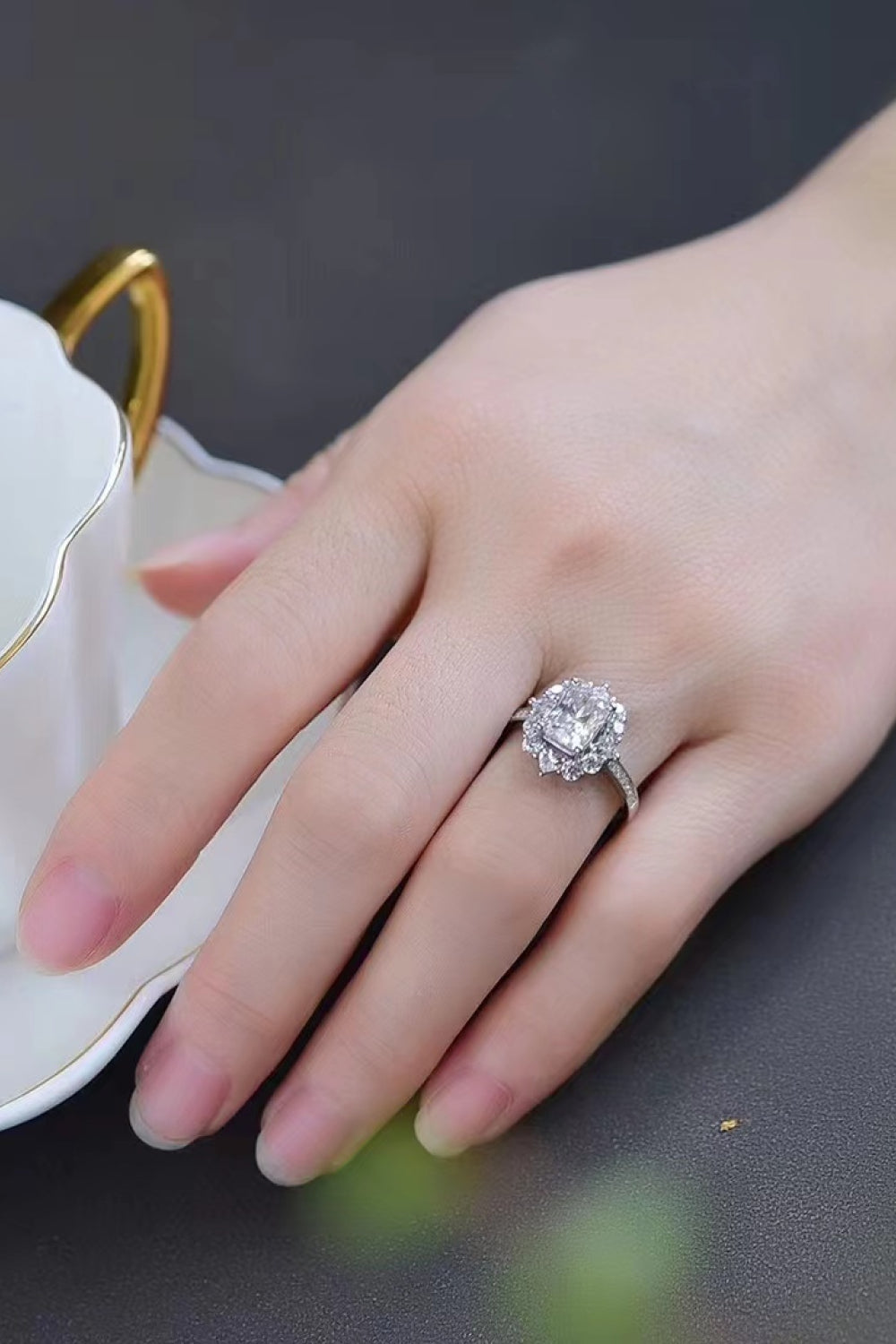 2 Carat Moissanite Ring SETEPENRA .