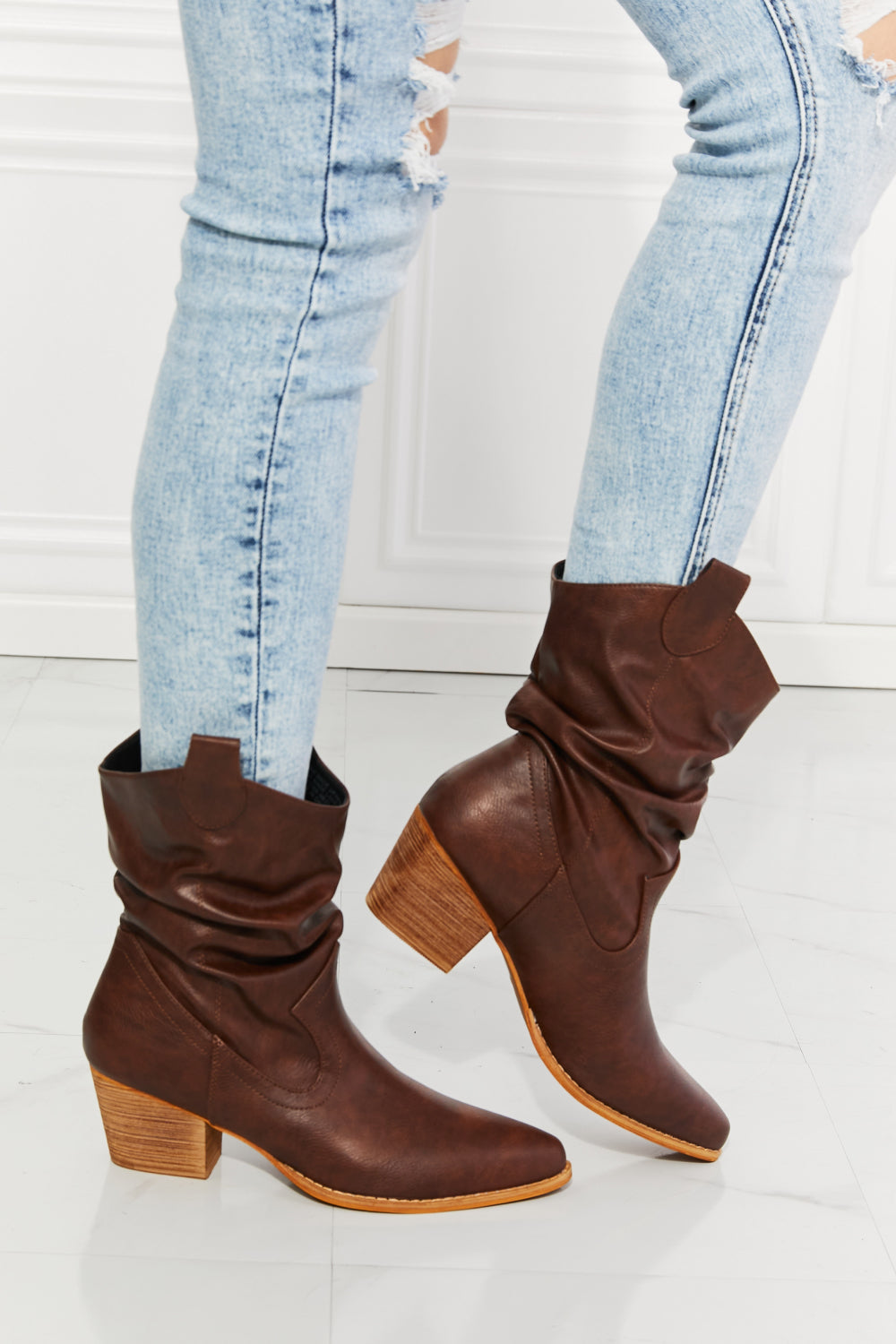 Maya Faye Scrunch Cowboy Boots In Brown SETEPENRA .