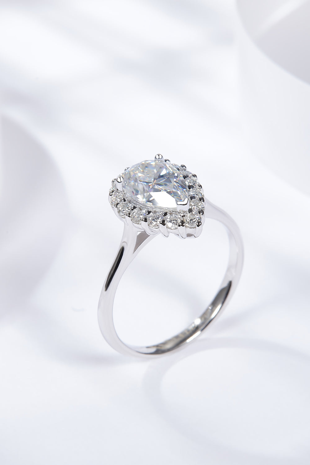 1.5 Carat Moissanite Teardrop Ring SETEPENRA .