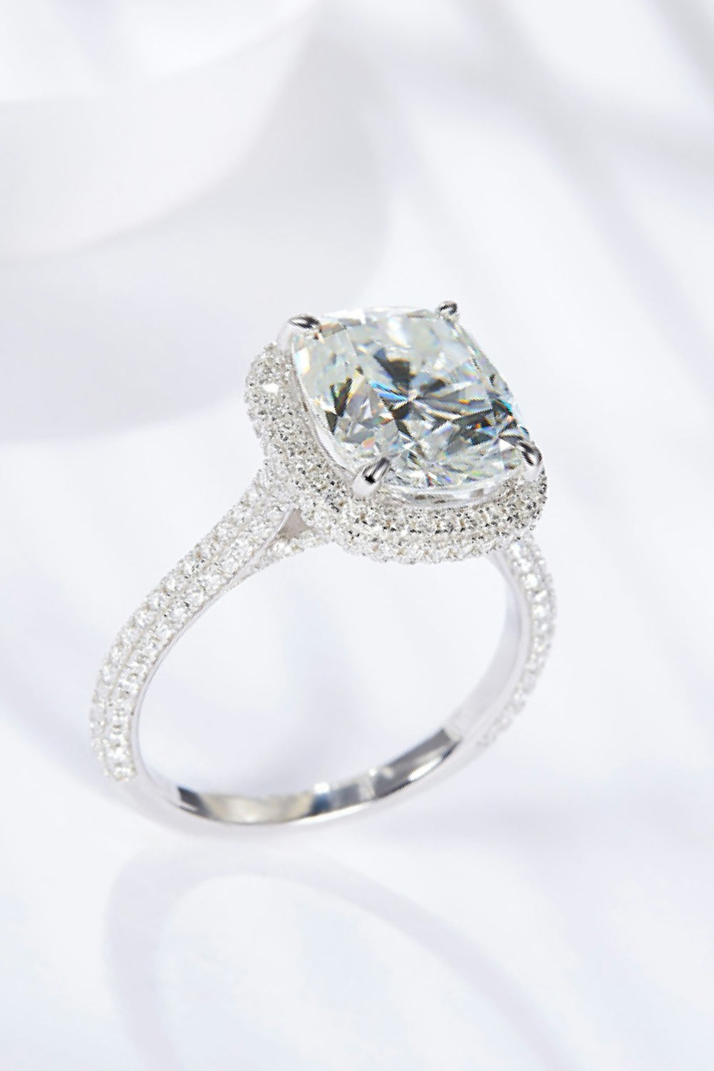 6 Carat Moissanite Halo Ring SETEPENRA .