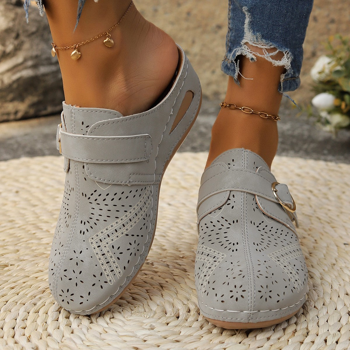 Suede Round Toe Wedge Sandals SETEPENRA .